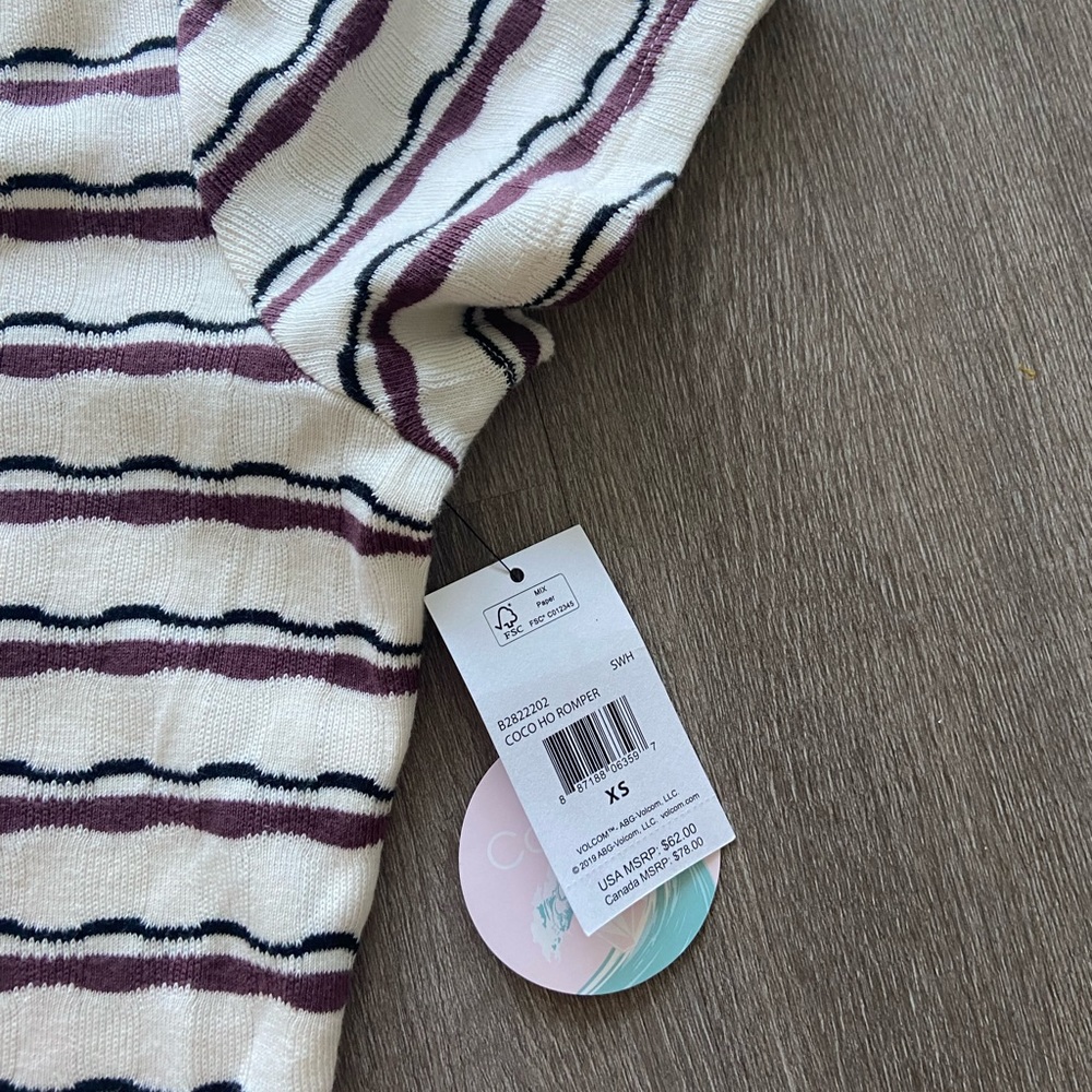 Volcom romper - Picture 3 of 4